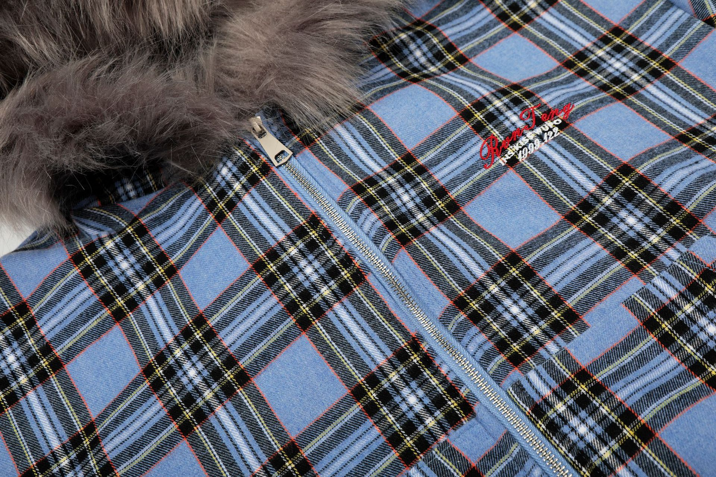 チェック柄ファーフードワンポイント刺繍ロゴジップアップジャケット/2color/cm0013