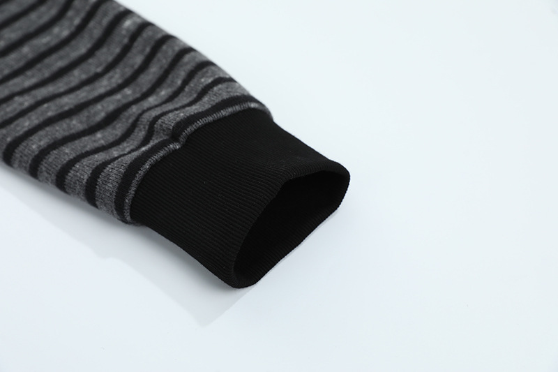 2color/クロスロゴボーダージップアップフーディー/cm0247