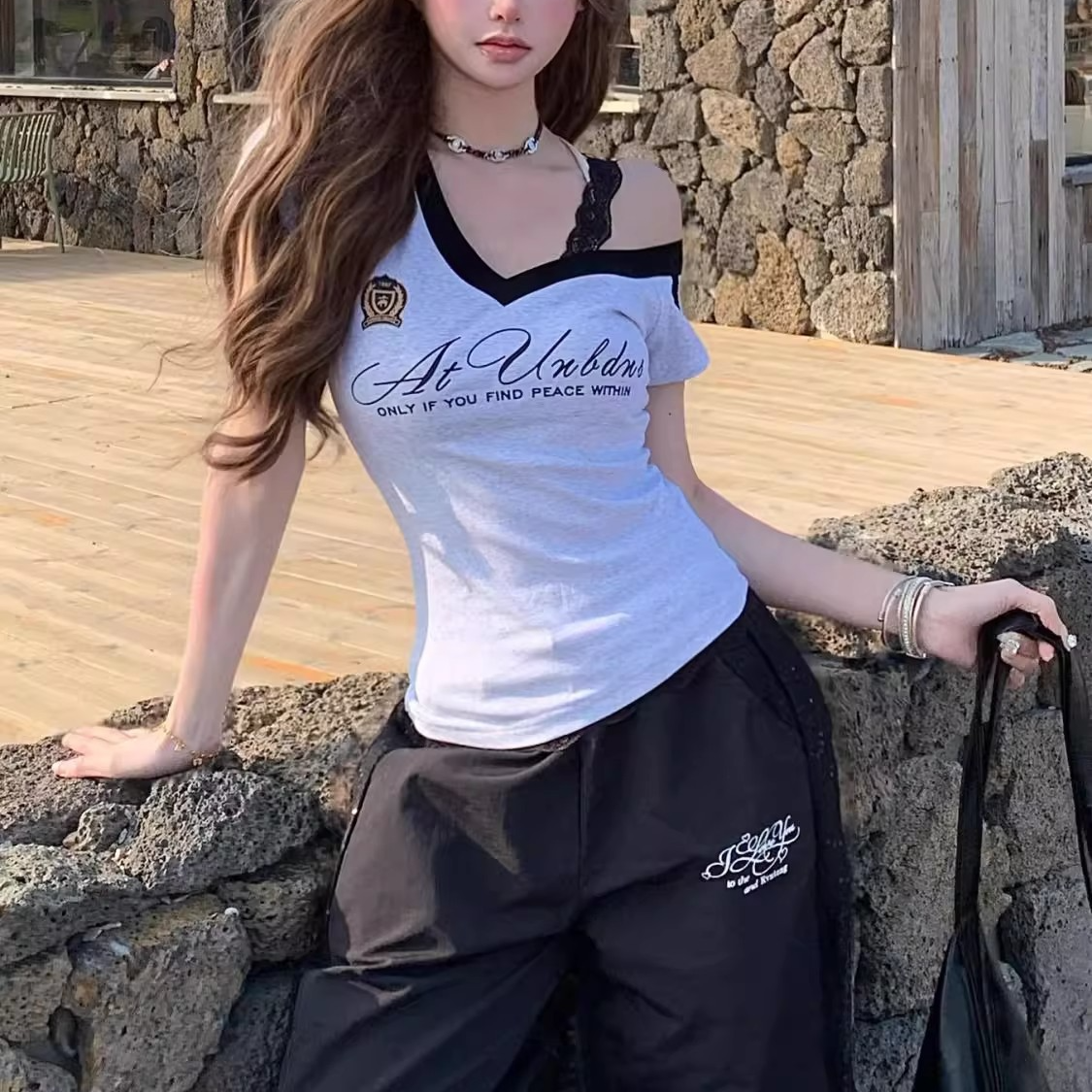 アシンメトリーデザイン/レース肩紐半袖Tシャツ/2color/cm0036