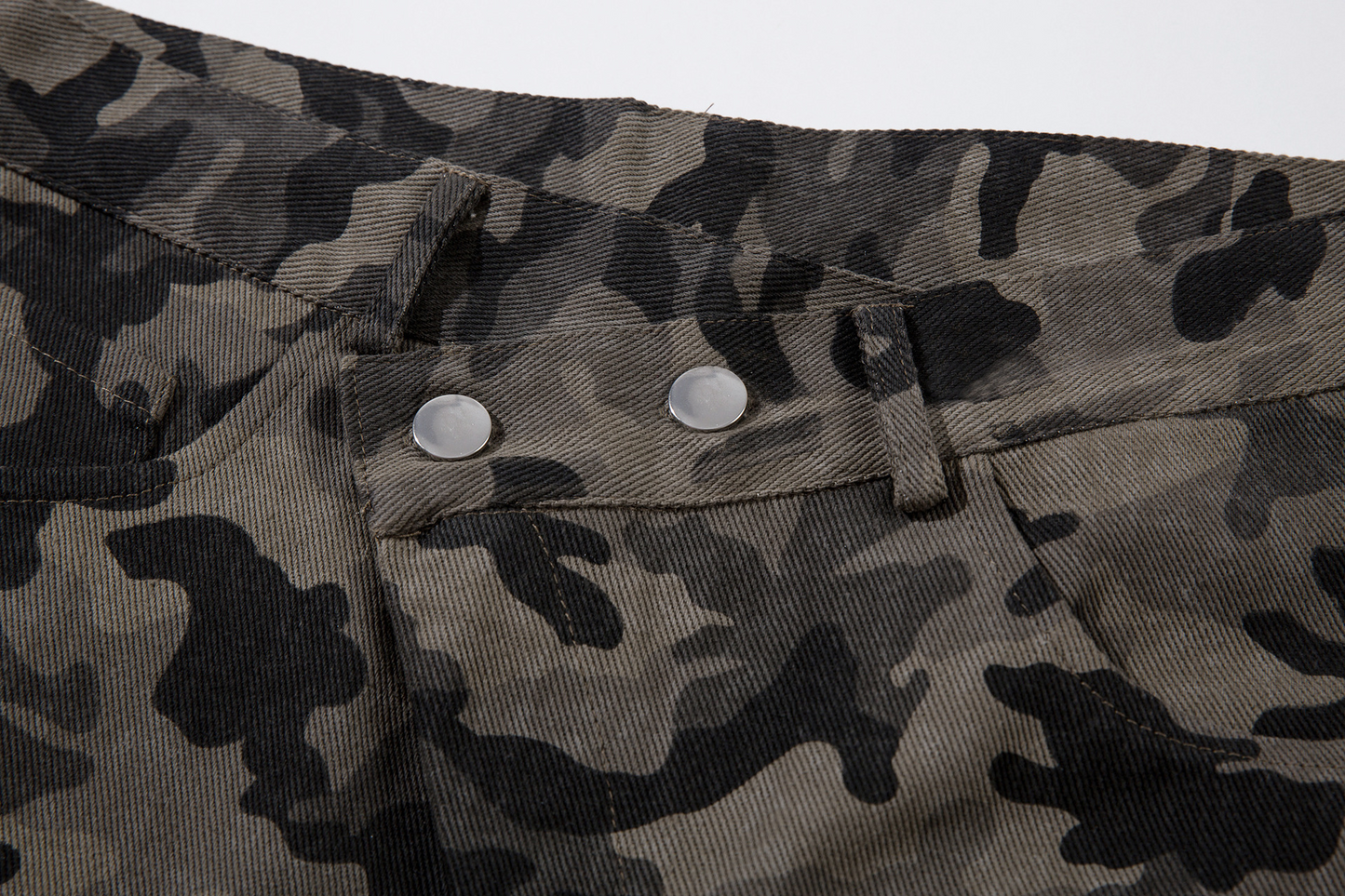 カモフラ柄ビジューアルファベットデザインデニムパンツ/cm0091