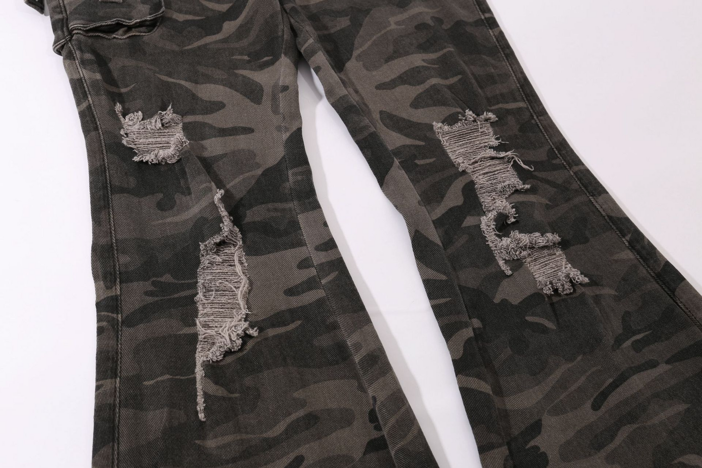 カモフラ柄ダメージデニムパンツ/cm0094